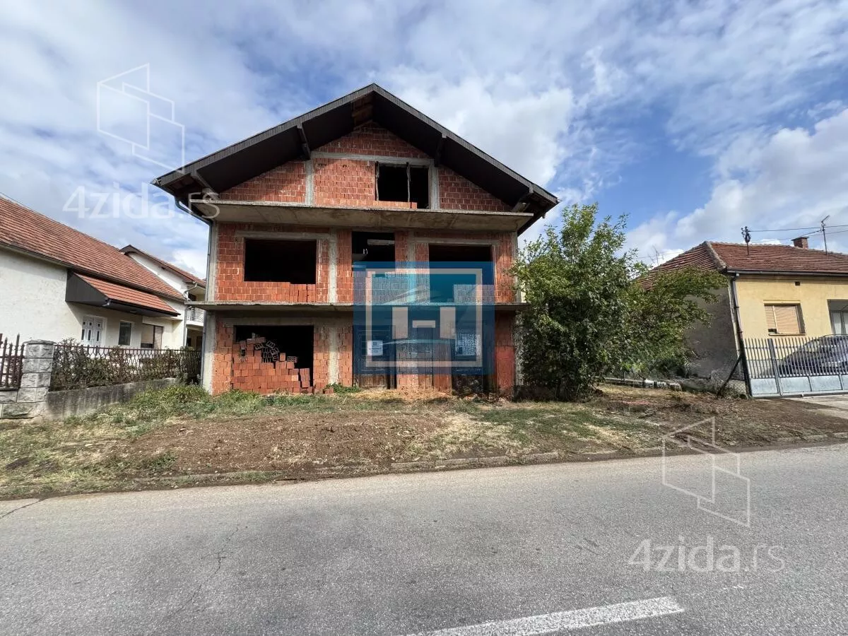 Kuća | 4zida