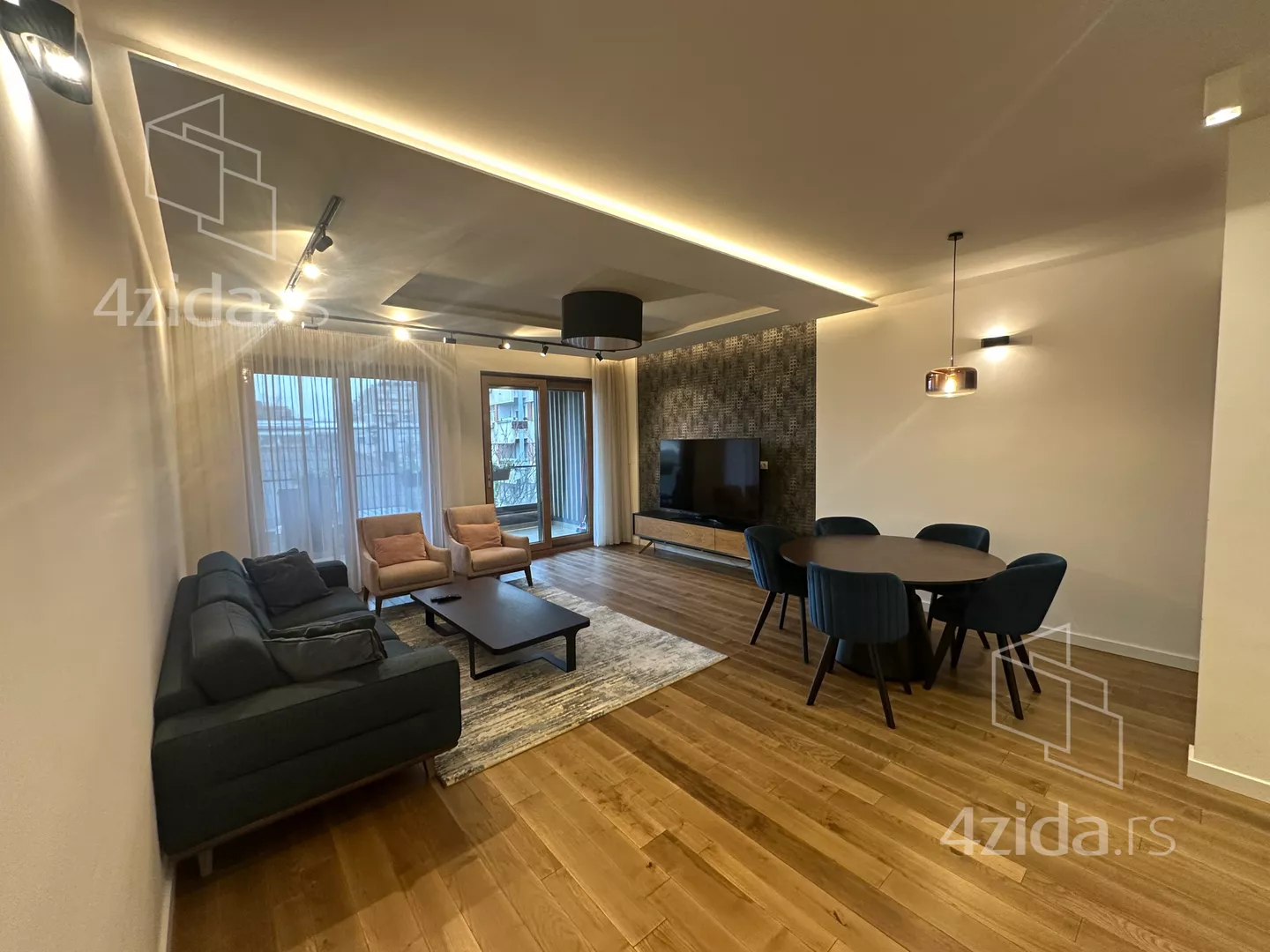 Četvorosoban stan | 4zida
