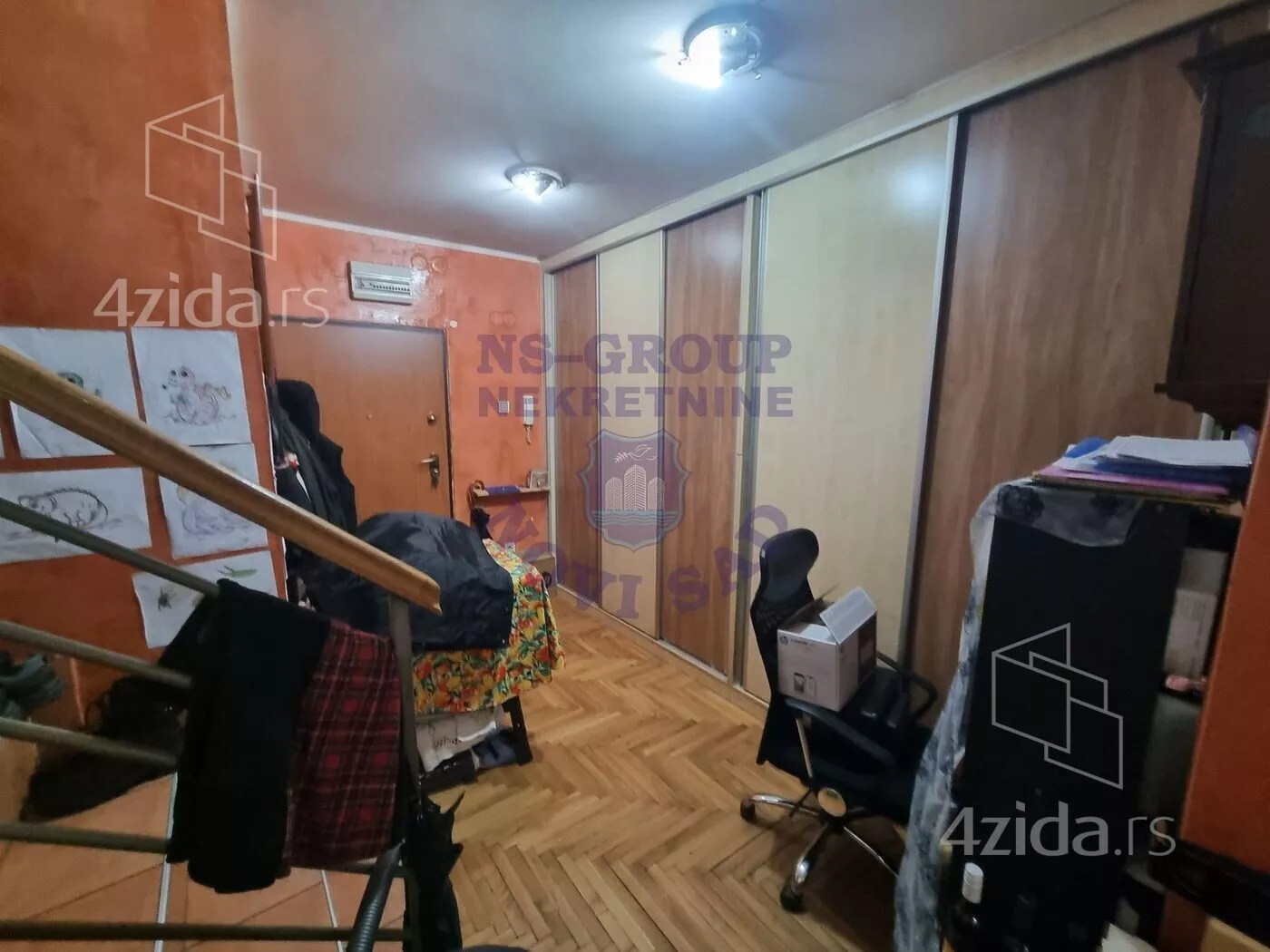 Šestosoban stan | 4zida