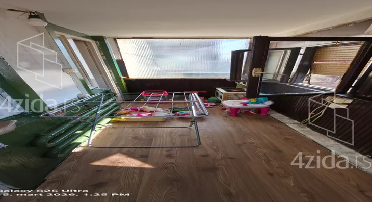 Dvoiposoban stan | 4zida