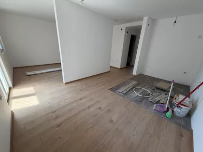 Kolonija | 4zida.rs