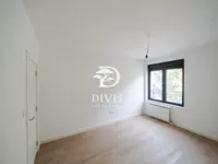 Sedmosoban stan | 4zida