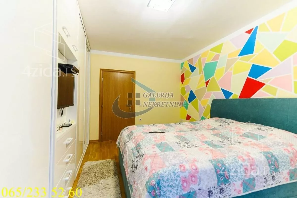 Troiposoban stan | 4zida