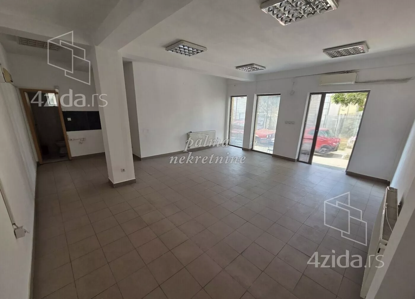 Poslovni prostor | 4zida