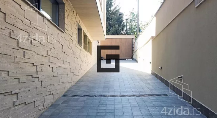 Kuća | 4zida