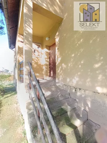 Okolne lokacije | 4zida.rs