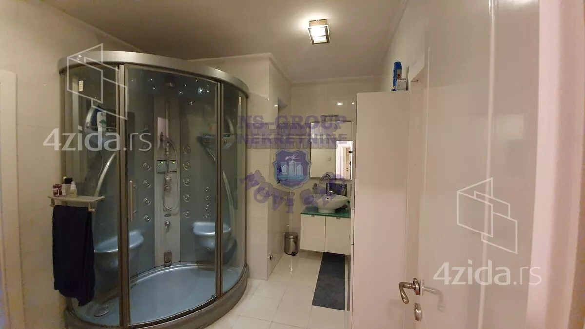 Petosoban stan | 4zida