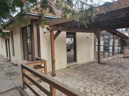 Železnička 2 | 4zida.rs