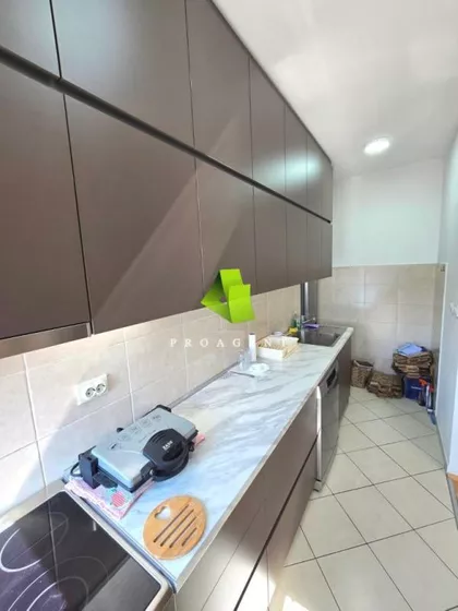 Crveni Pevac | 4zida.rs