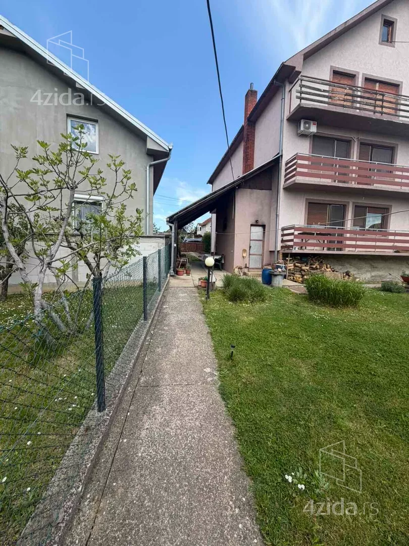 3-etažna kuća | 4zida