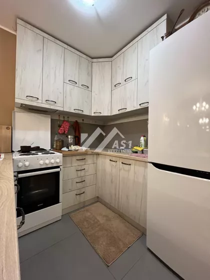 Lasla Gala | 4zida.rs