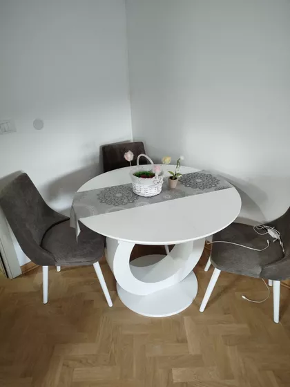 Nemanjina 24 | 4zida.rs