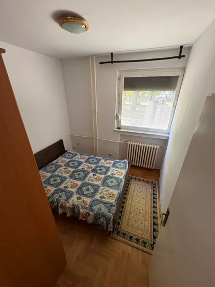 Trg Jakaba I Komora 28 | 4zida.rs