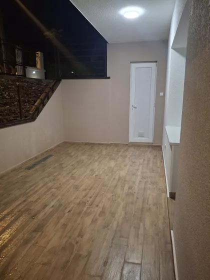 Sremčica | 4zida.rs