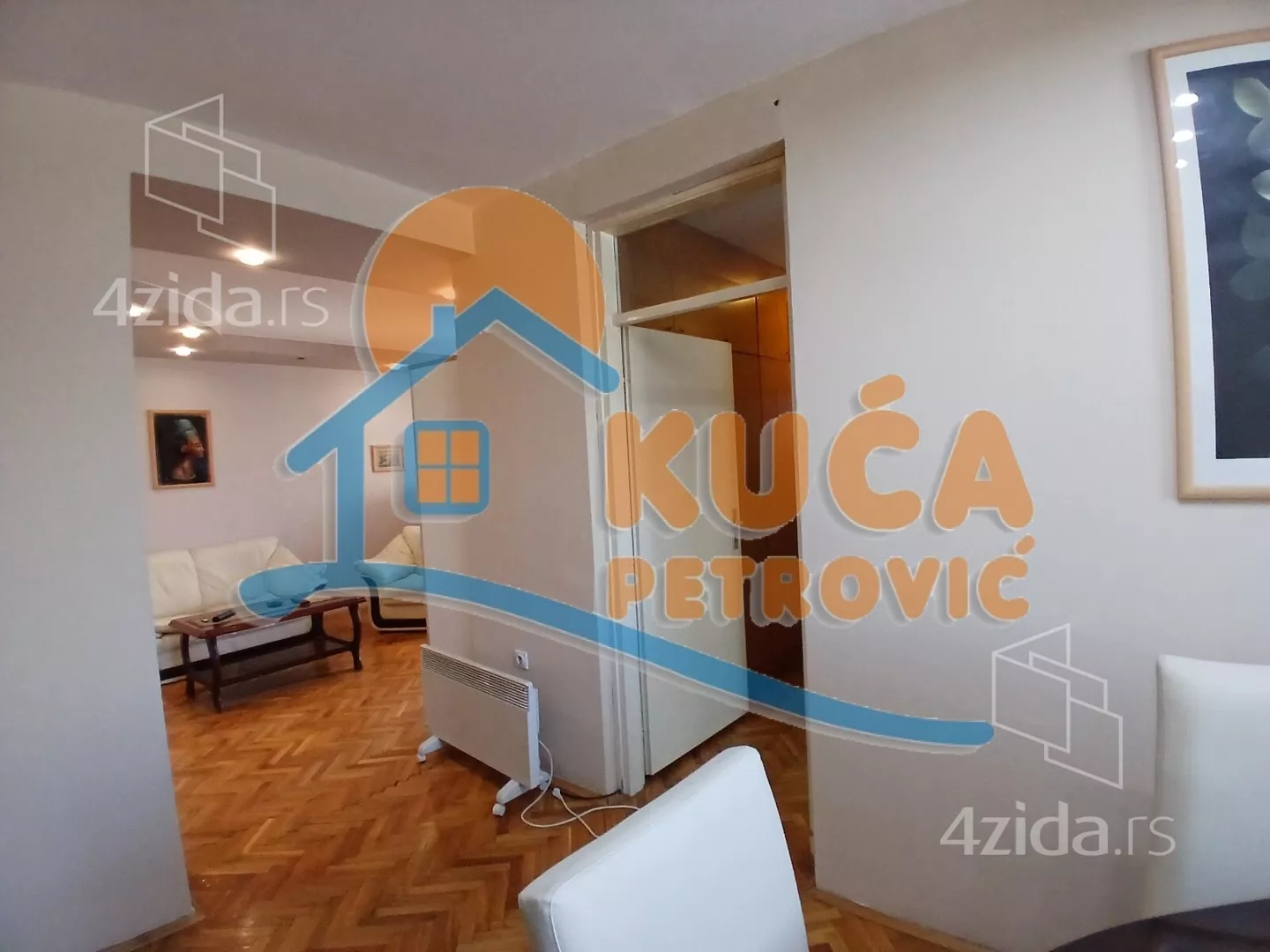 Troiposoban stan | 4zida