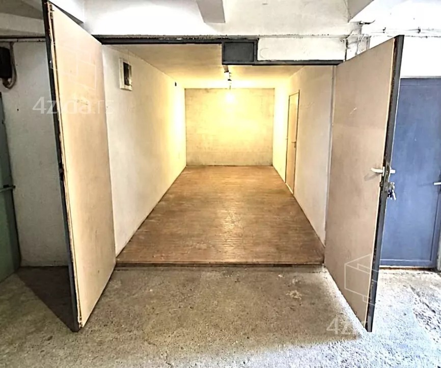 Garaža | 4zida