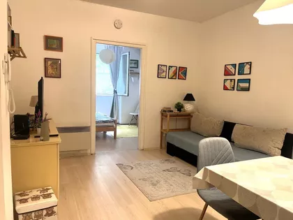 Skupština | 4zida.rs