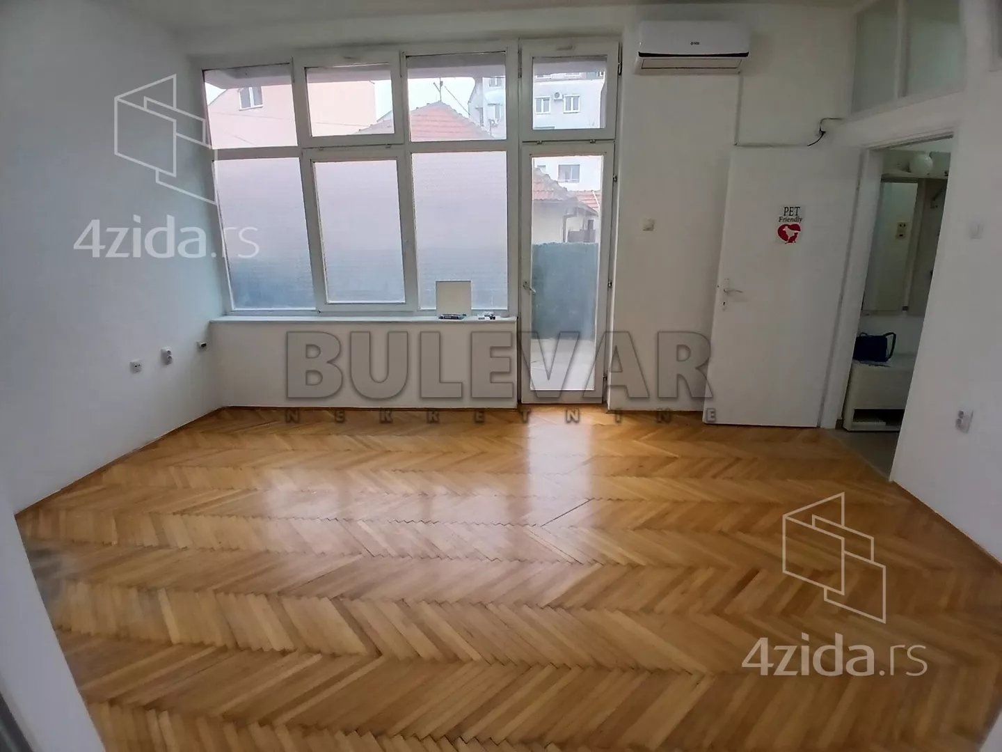 Lokal | 4zida