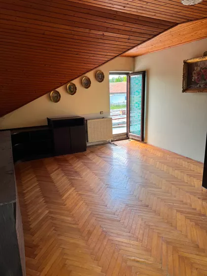 Sretena Žujovića 17 | 4zida.rs