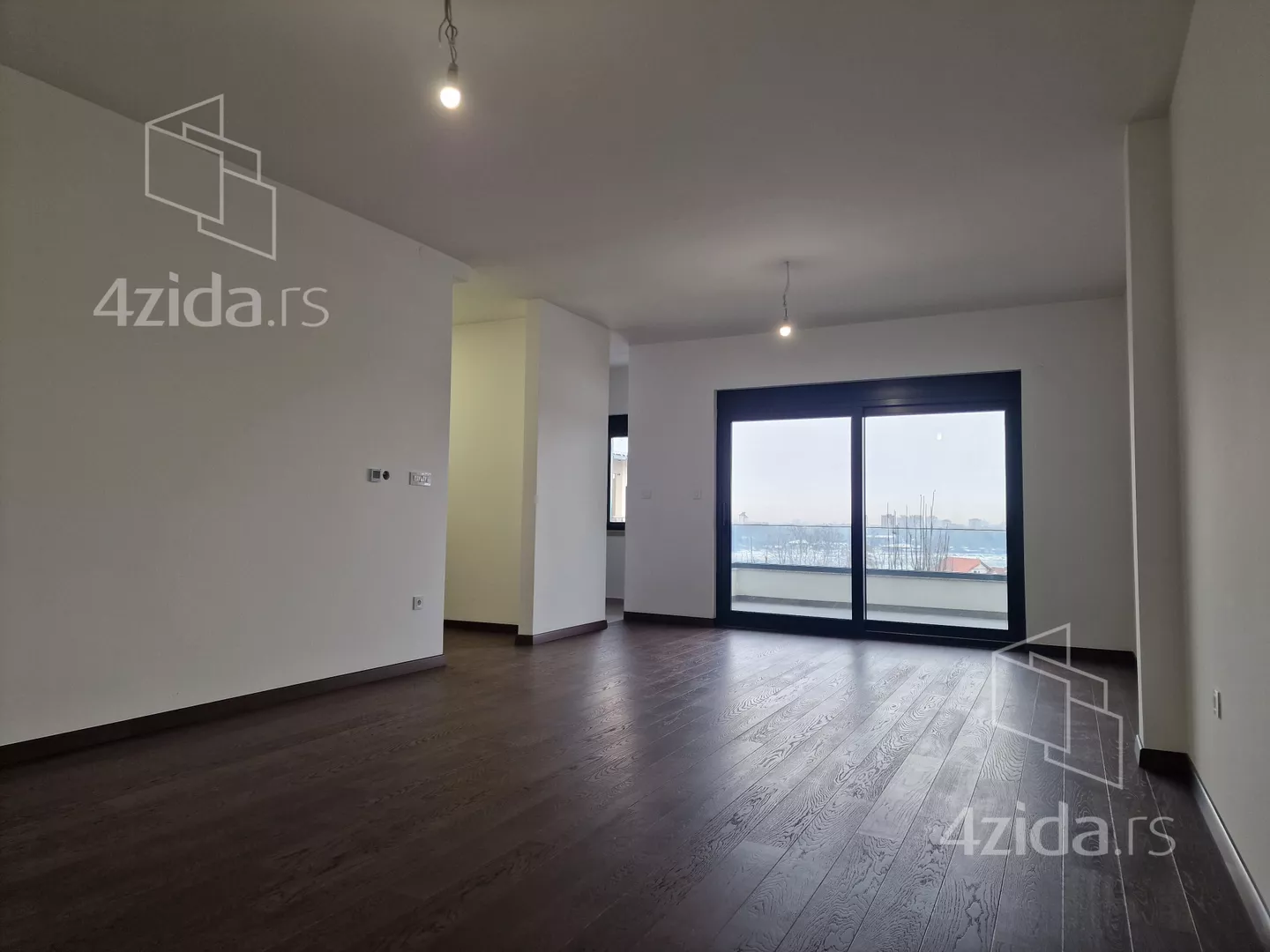 Petosoban stan | 4zida