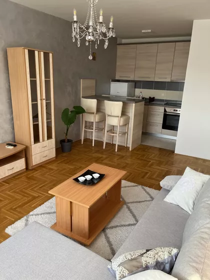Vatroslava Jagića 40 | 4zida.rs