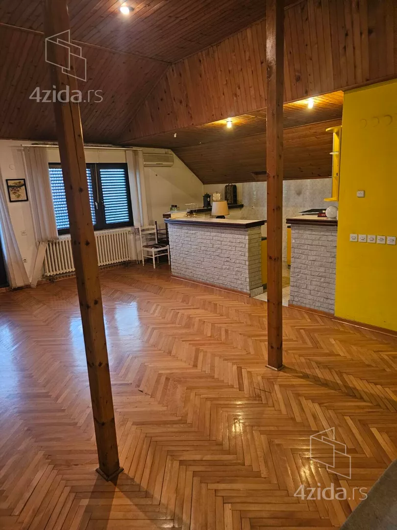 3-etažna kuća | 4zida