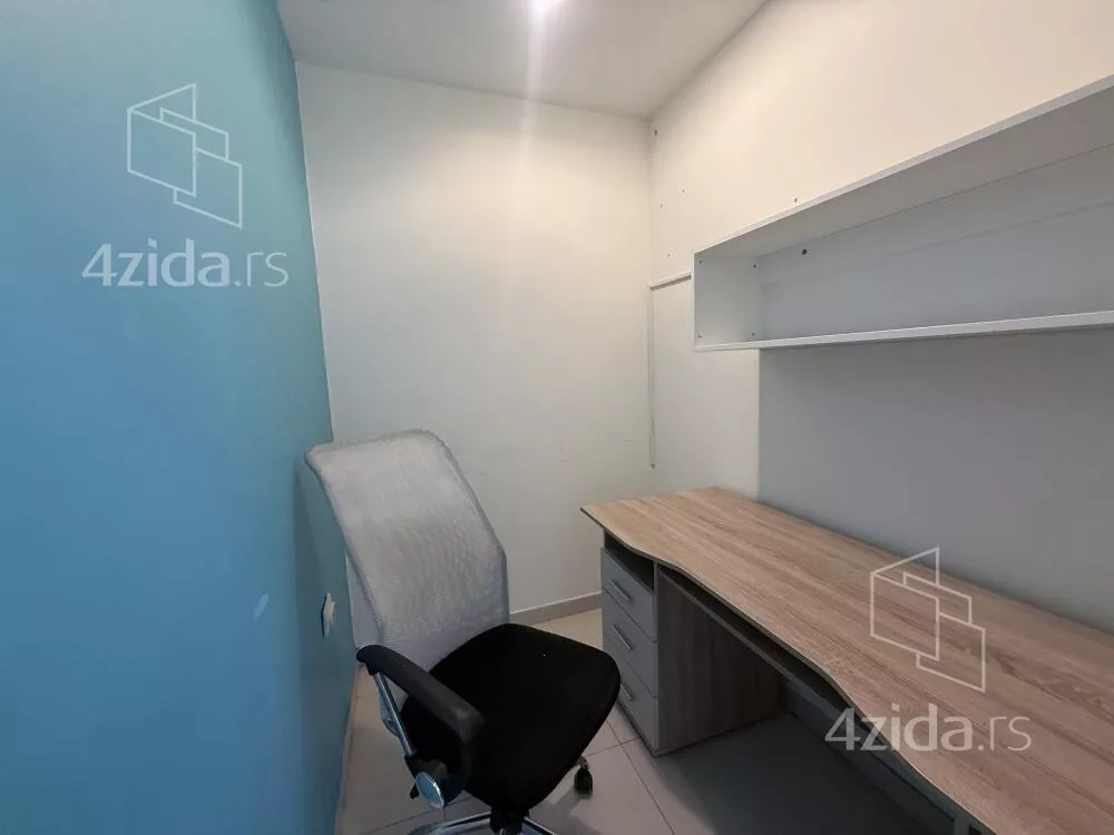Lokal | 4zida