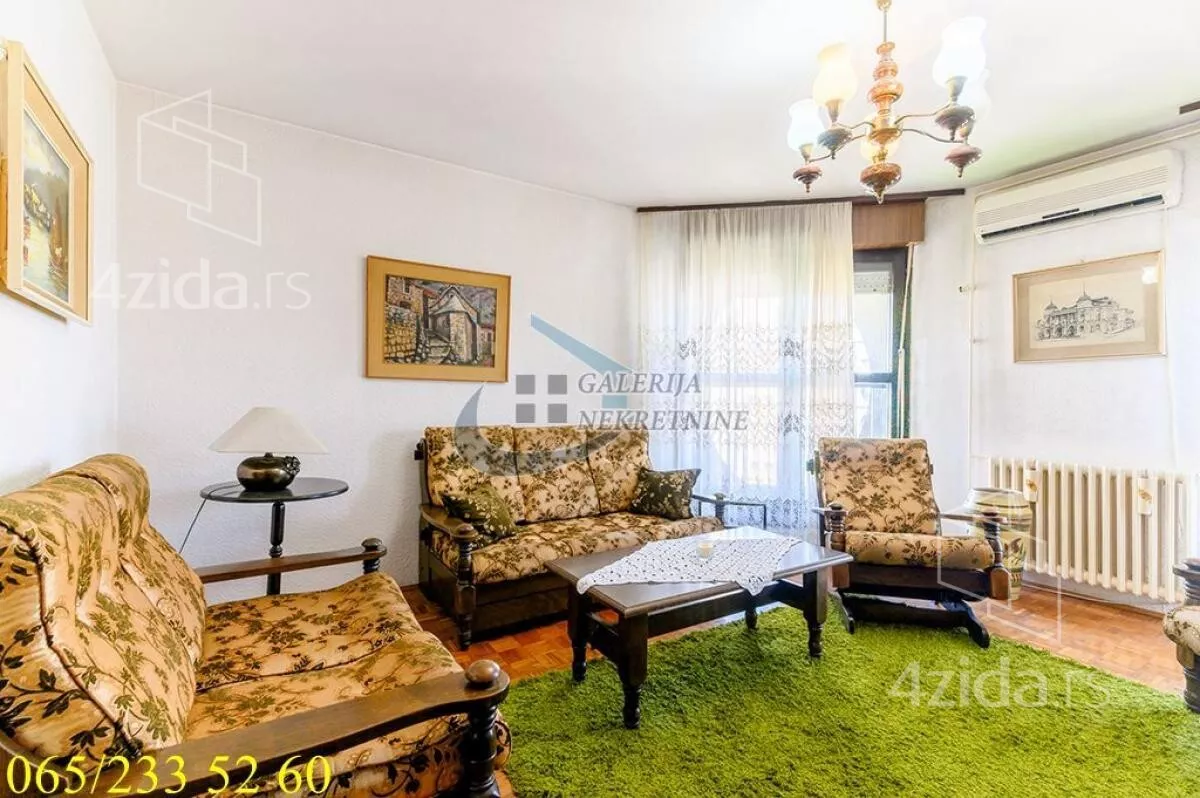 Troiposoban stan | 4zida