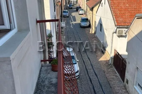 Šestosoban stan | 4zida