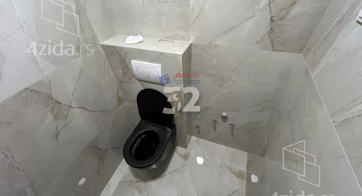 Četvoroiposoban stan | 4zida