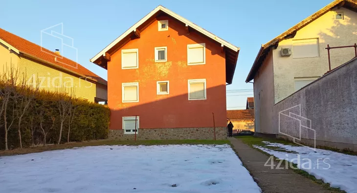 3-etažna kuća | 4zida