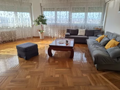 Konjarnik | 4zida.rs