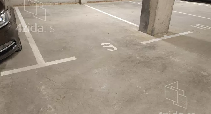 Parking | 4zida