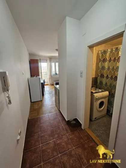 BULEVAR CARA LAZARA | 4zida.rs