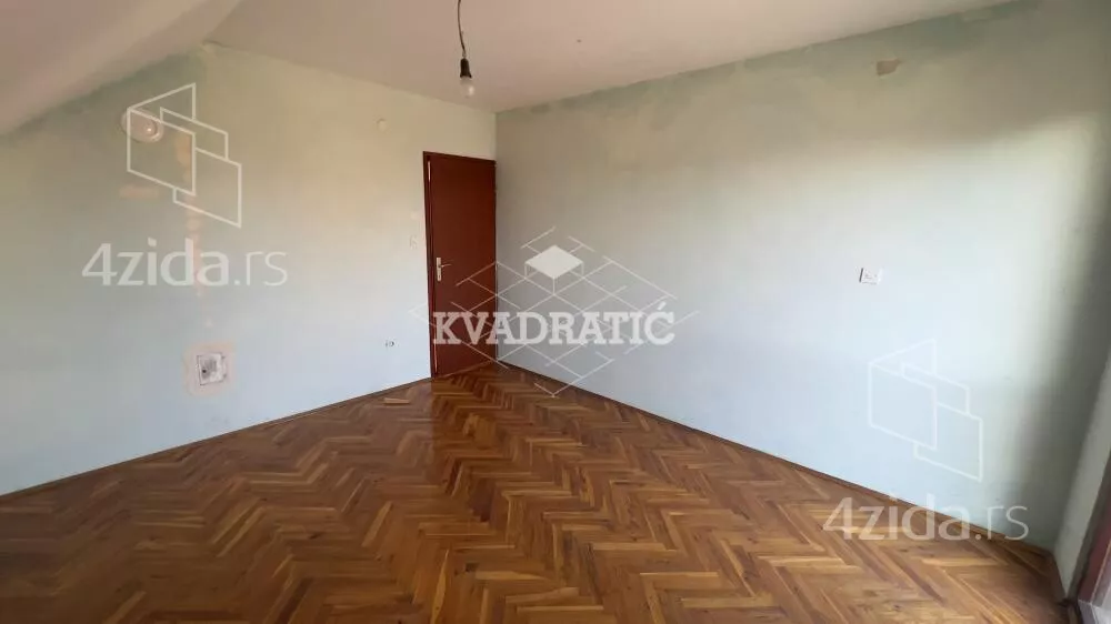 4-etažna kuća | 4zida