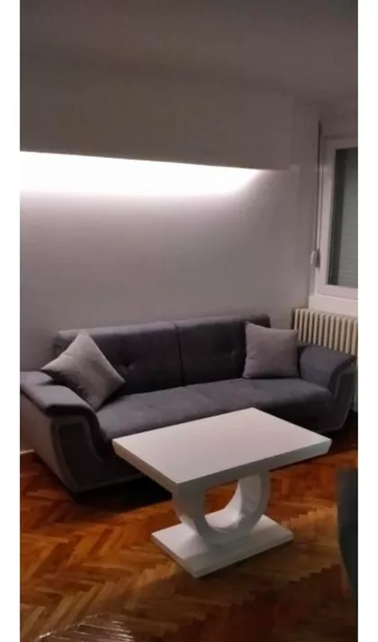 Pariske Komune 21 | 4zida.rs