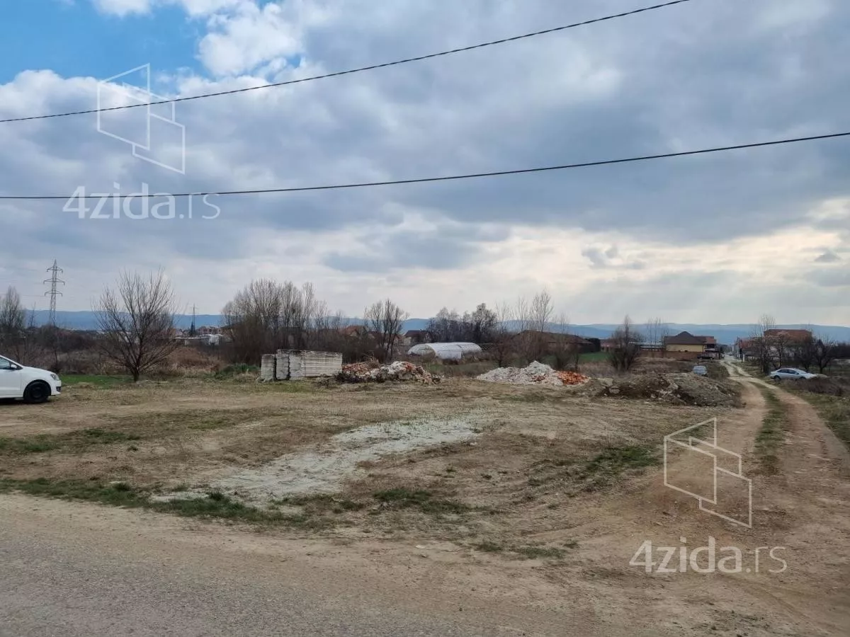 Plac | 4zida