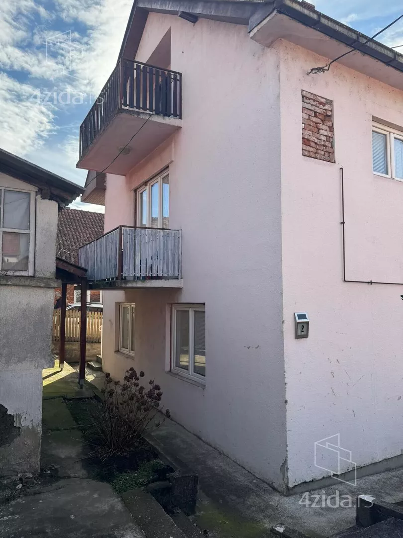 3-etažna kuća | 4zida