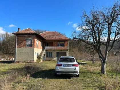 Karađorđeva | 4zida.rs