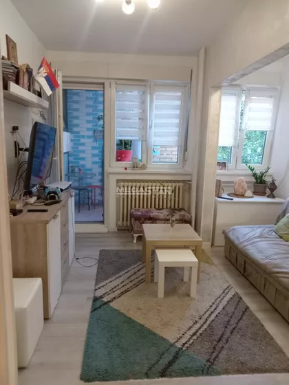 16. oktobra | 4zida.rs