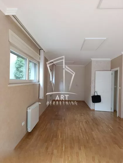 Južni Bulevar | 4zida.rs