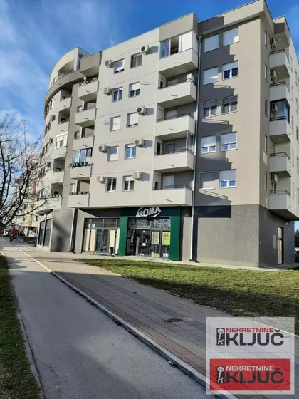 Bulevar Patrijarha Pavla (Somborski Bulevar) | 4zida.rs