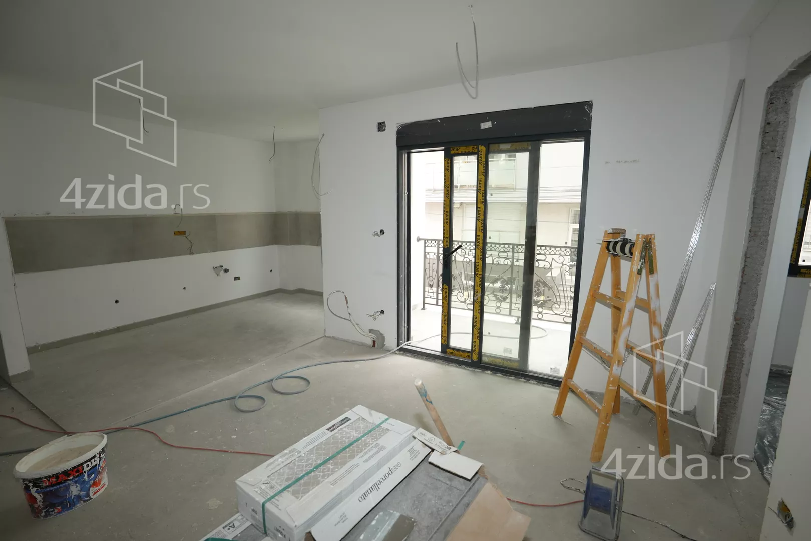Četvorosoban stan | 4zida