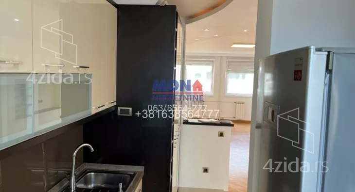 Petosoban stan | 4zida