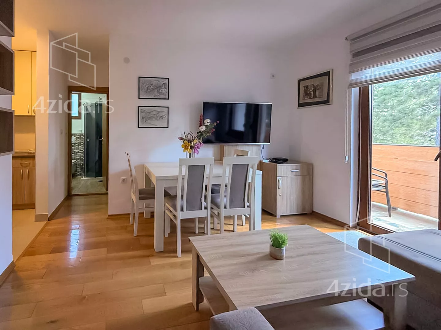 Jednoiposoban stan | 4zida