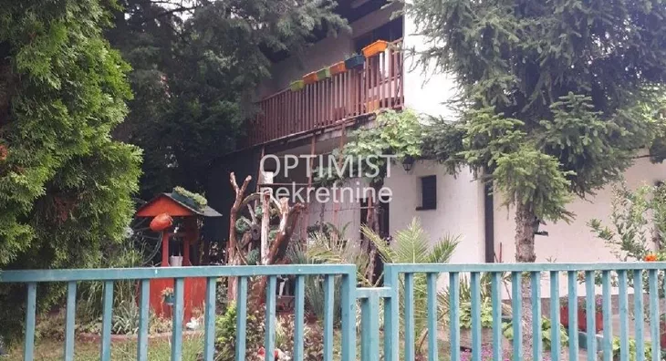 4-etažna kuća | 4zida