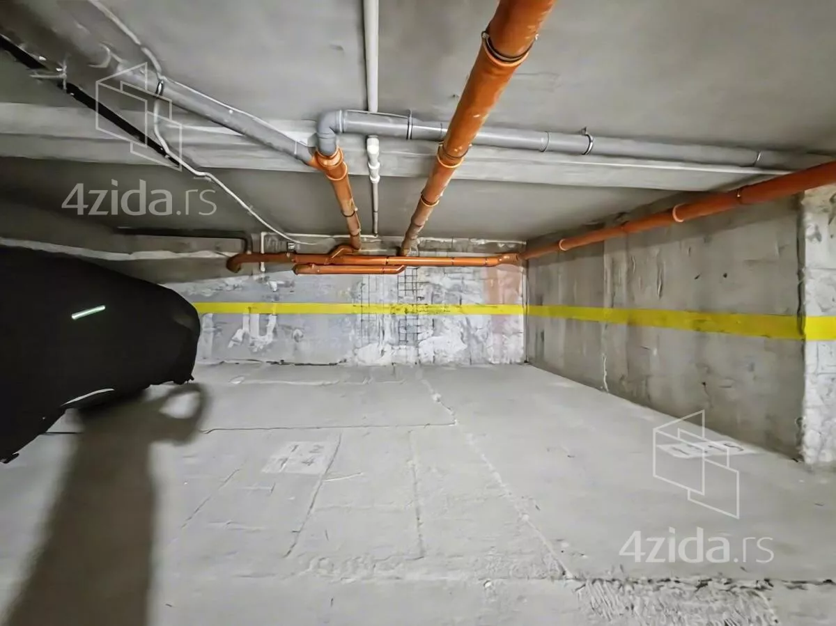 Garaža/Parking | 4zida