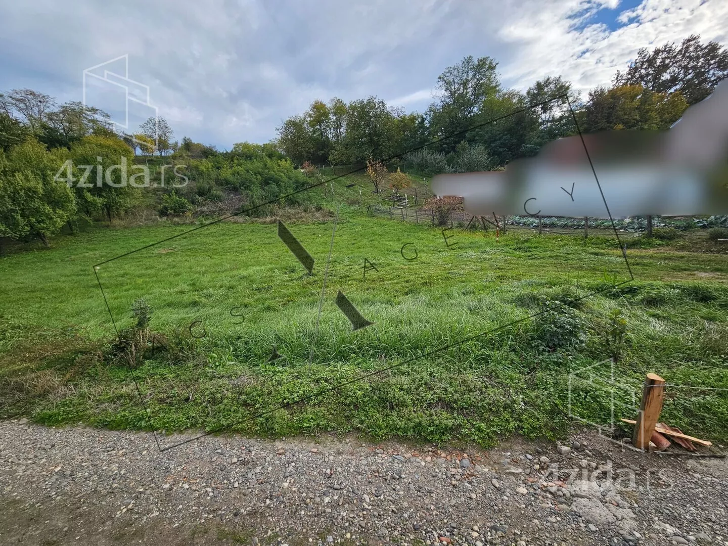 Građevinsko zemljište | 4zida