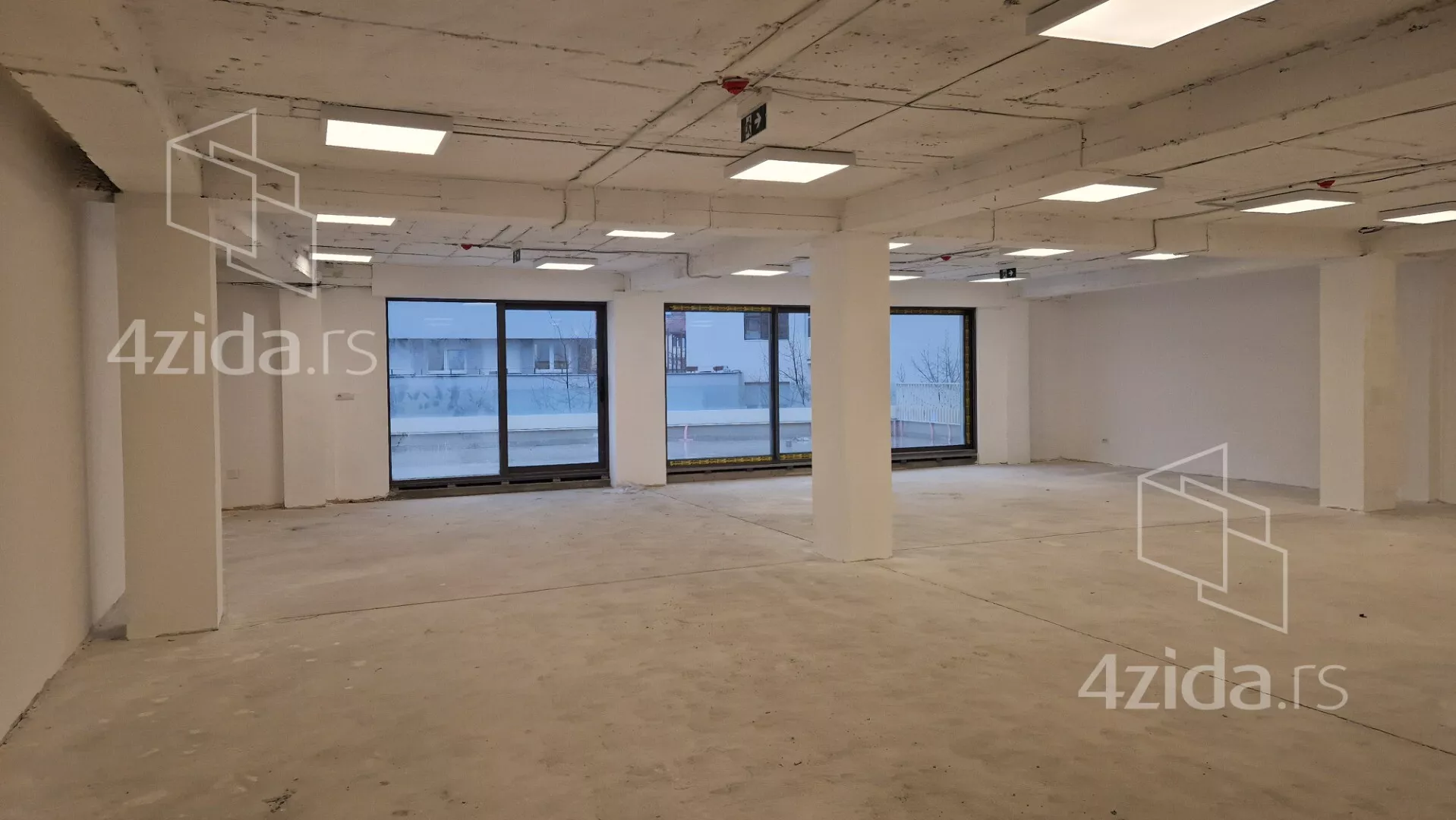 Poslovni prostor | 4zida