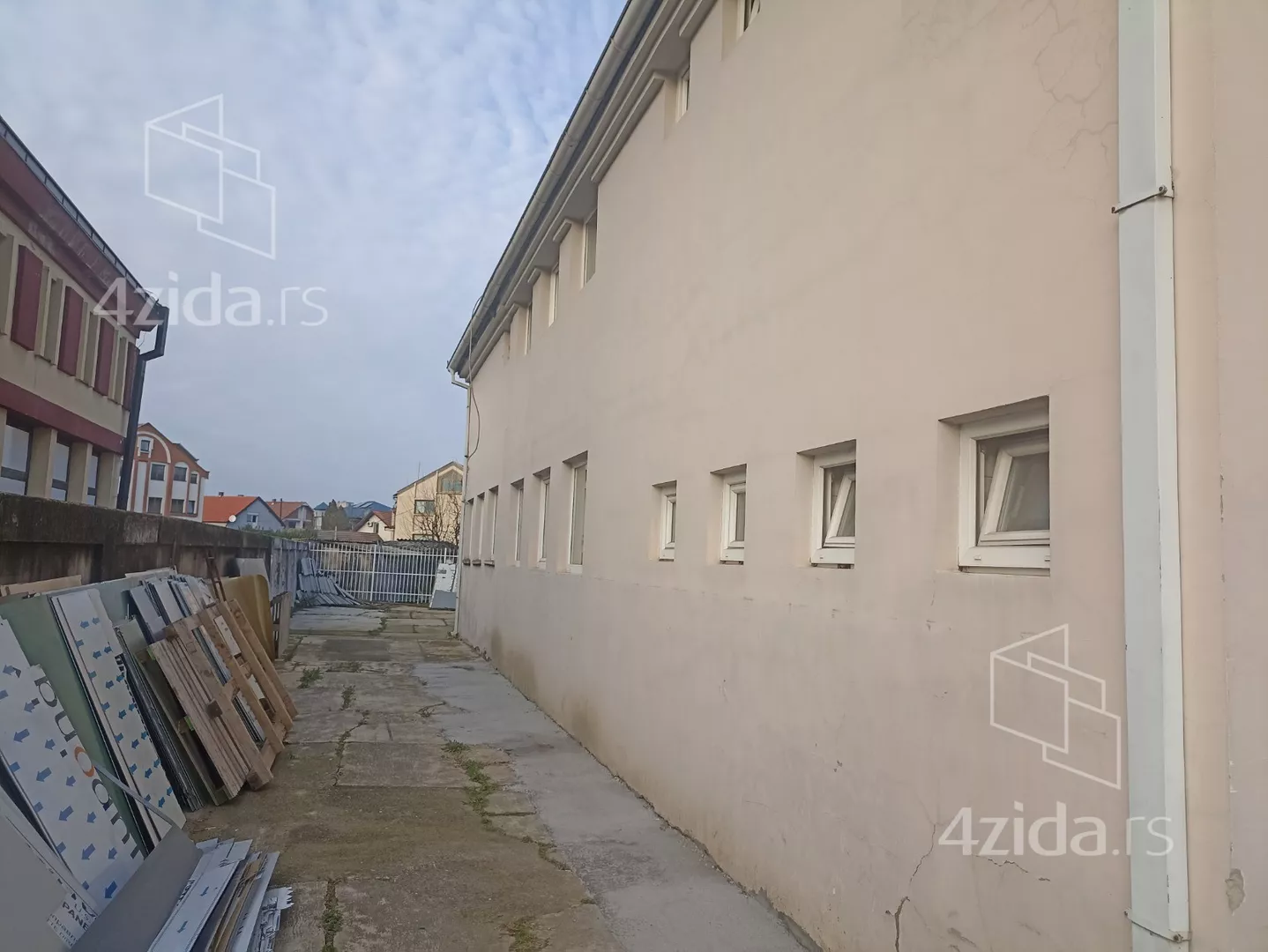 Poslovni prostor | 4zida